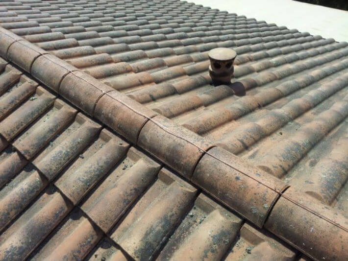 Le cuivre anti-mousse pour une toiture